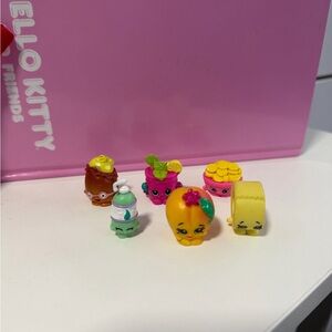 Shopkins Colorful Mini Figures Set